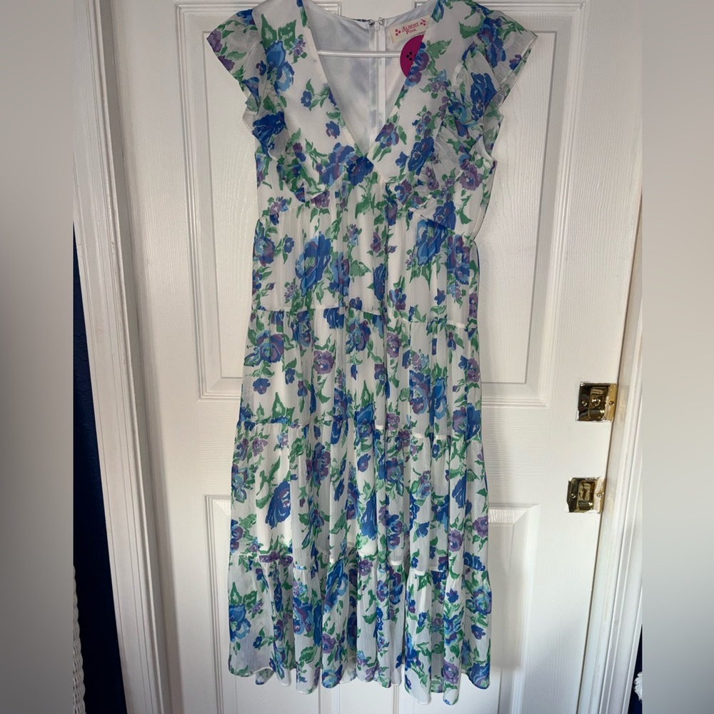 Elegant Floral Maxi Dress in Blue and Green